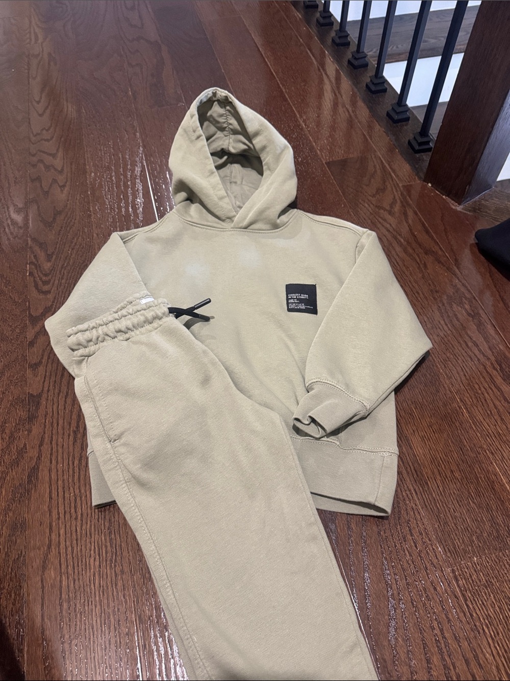 Zara 2 piece kids jogger set olive Msrp $60